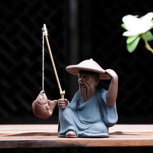 姜太公钓鱼翁老头小摆件陶瓷人物鱼缸垂钓渔翁茶具茶架装饰品造景