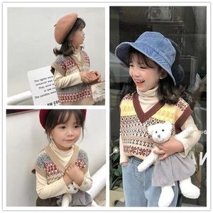 KAIKAI儿童韩版针织马甲冬装新款男女宝宝民族风内搭V领背心潮