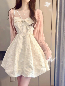 温柔风白色珍珠吊带连衣裙法式小众收腰甜美气质初恋仙女公主裙子