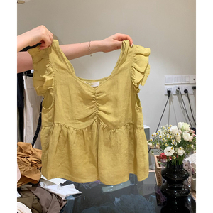 棉麻面料舒适透气黄色小衫2024年夏季褶皱木耳边小众吊带背心上衣