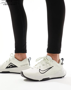 英国代购正品Nike/耐克GTX防水透气拼接跑步减震运动鞋女鞋 11.25