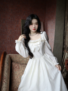 微胖MM大码仙女装法式长裙子白色显瘦伴娘减龄长袖连衣裙秋冬新款
