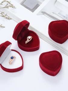 心形创意戒指盒浪漫情侣红色绒布质爱心对戒盒绒布收纳盒婚礼