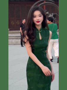 新中式绿色连衣裙高端气质优雅精致国风民风旗袍改良年轻款少女