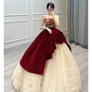 玫瑰骑士敬酒服新娘高级感订婚晚礼服轻奢小众高端成人礼红色婚纱