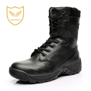 冬季正品君洛克D80204防水防刺作战靴牛皮战术靴黑色特战陆战靴子