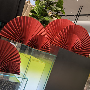 中国风折纸大折扇金色红色半圆纸扇展会布置婚庆现场造型扇装饰扇