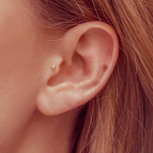 防扎防敏无需耳堵隐形钻石星星耳钉精致92纯银养耳洞日常简约耳饰