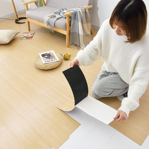 木纹地板贴自粘加厚耐磨防水铺垫客厅卧室地面翻新免胶地板革地贴