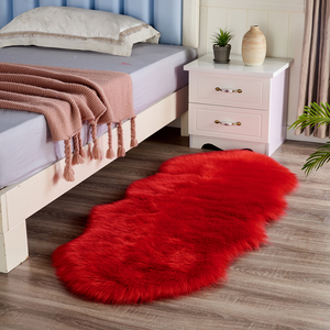 大红色长毛绒客厅卧室床边地毯 不规则仿羊毛地垫装饰飘窗垫皮形