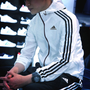 Adidas阿迪达斯白色梭织外套男2024春季新款防风衣大码夹克皮肤衣