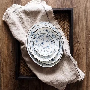 线唐草陶瓷盘子碟子日本进口单个瓷器调料酱料小碟椭圆盘家用餐具