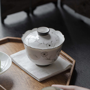 亚光釉小雏菊花口盖碗茶杯中式陶瓷主泡碗单个家用防烫手抓碗