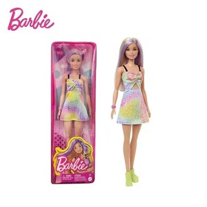 Barbie芭比娃娃公主女孩换装套装过家家玩具 芭比时尚达人HBV22