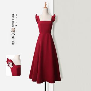 吊带连衣裙女小飞袖法式显瘦复古长裙赫本风仙女裙子夏季超仙红色