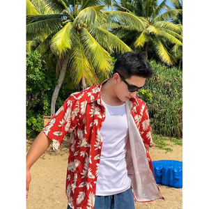 海边沙滩泰国花衬衫男短袖夏季薄款冰丝防晒夏威夷枫叶红碎花衬衣