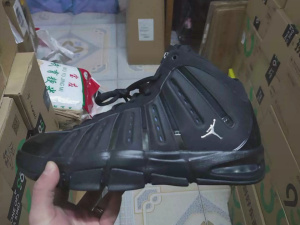 Jordan melo m7 AJ安东尼7代男款高帮纯黑色缓震篮球鞋414843-001