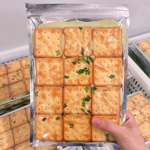 台湾特产零食品葱香牛轧饼干蔓越莓手工牛扎糖夹心饼干麦芽糖饼干