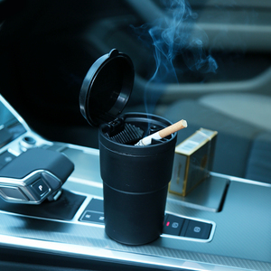 车载烟灰缸汽车用通用车内轻奢灰缸带盖车载烟灰盒个性创意高级感