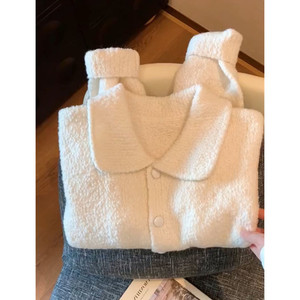 欧洲站娃娃领奶白色圈圈羊羔绒针织开衫女款2023冬季新款毛衣外套