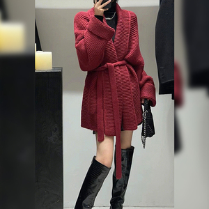 高级感御姐韩系慵懒上衣时尚洋气新年小香风红色针织开衫外套秋冬