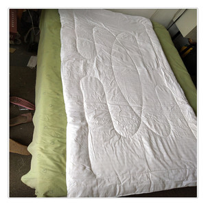 单人学生宿舍白色褥子床垫羽绒垫子垫被铺底酒店垫子成人棉花软垫