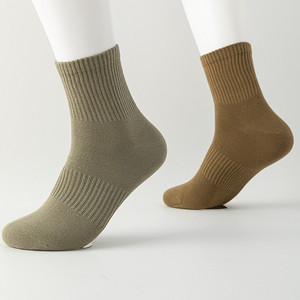 袜子男士中筒袜纯棉深绿色袜子军绿无骨袜牛油果长袜秋冬长筒袜