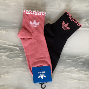 阿迪达斯Adidas三叶草女袜粉色花边中短筒袜子运动袜两双装GN3045