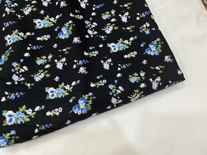 黑底蓝色小翠花植物花朵印花纯棉府绸布料女装裙子夏季手工面料