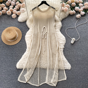 韩国chic复古小众度假风圆领镂空针织连衣裙女设计感宽松a字罩衫