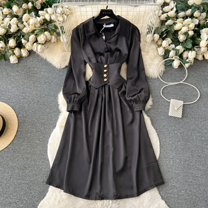 法式赫本风黑色连衣裙女装秋季新款复古宫廷风收腰长裙高级感裙子