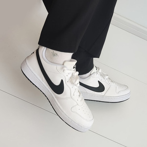 Nike耐克Court Borough GS黑白色经典女子休闲低帮板鞋DV5456-104