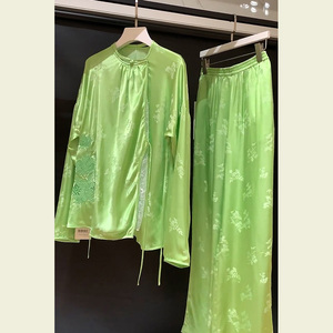 新中式国风绿色盘扣衬衫阔腿裤两件套装秋季新款女装2024高级时装