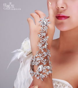 韩式水晶合金手链新娘戒指手背链一体手环链婚纱礼服手饰配饰