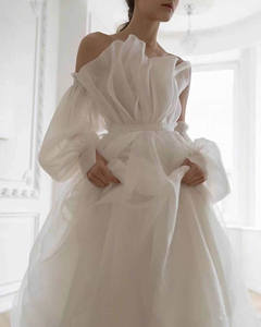 白色缎面轻婚纱2024新款抹胸法式气质长袖新娘旅拍结婚出门纱礼服