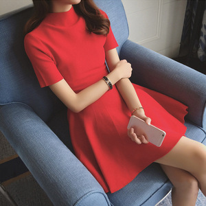 2024春夏新款女装法式复古小香风针织小红裙修身显瘦红色连衣裙女