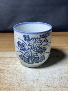 日本进口陶瓷哲三郎青花釉下彩花卉纹茶杯主人杯水杯子茶器具