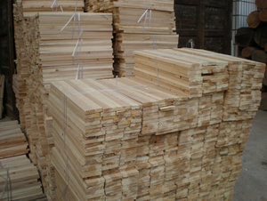 香杉木建筑方木垫木木架隔板原木杉木板拼板杉木条床板装饰木桩