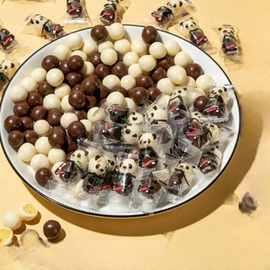 熊猫麦丽素小零食夹心巧克力豆年货儿童散装喜糖果（代可可脂）