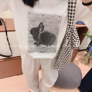 现！ 韩国代购 小众兔子印花短袖T恤宽松可爱谁能拒绝的上衣