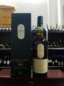 Lagavulin乐加维林16年艾雷岛苏格兰单一麦芽威士忌拉加维林