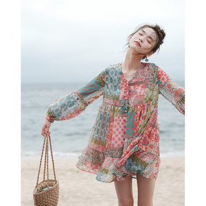 短短假日 度假风海边沙滩裙长袖拼接印花雪纺连衣裙罩衫夏季