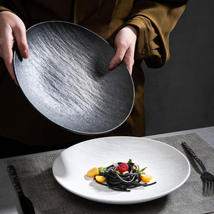 北欧陶瓷盘子菜盘家用深盘白碟子2023新款网红餐盘高级感餐具饭盘