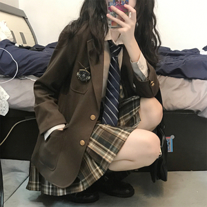 茶棕色西装外套女秋季三口袋徽章西服日系学院风