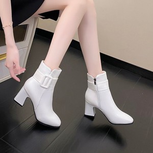 大东正品桑坡村2023新款马丁靴女洋气配裙子的短筒白色大码女鞋靴