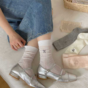 夜间教习室蝴蝶结袜子芭蕾风灰色中筒袜女夏季薄款竖纹白色堆堆袜