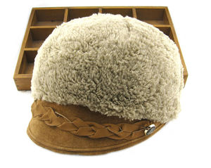 女款帽子秋冬季八角帽双层加厚温暖猪皮鸭舌画家帽仿兔毛绒时装帽