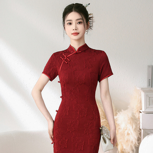 新中式红色旗袍少女订婚敬酒服2024年夏季喜婆婆高端礼服长款送考