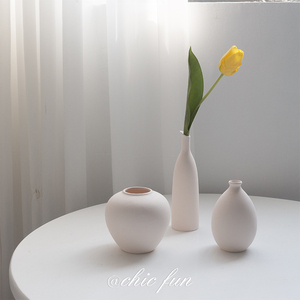 花瓶摆件客厅插花高级感北欧陶瓷复古陶土艺术白色或白色陶胚圆形
