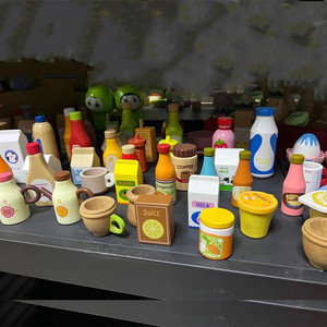 新品木质制仿真过家家厨房冰箱牛奶饮料瓶调料组果酱橙汁玩具